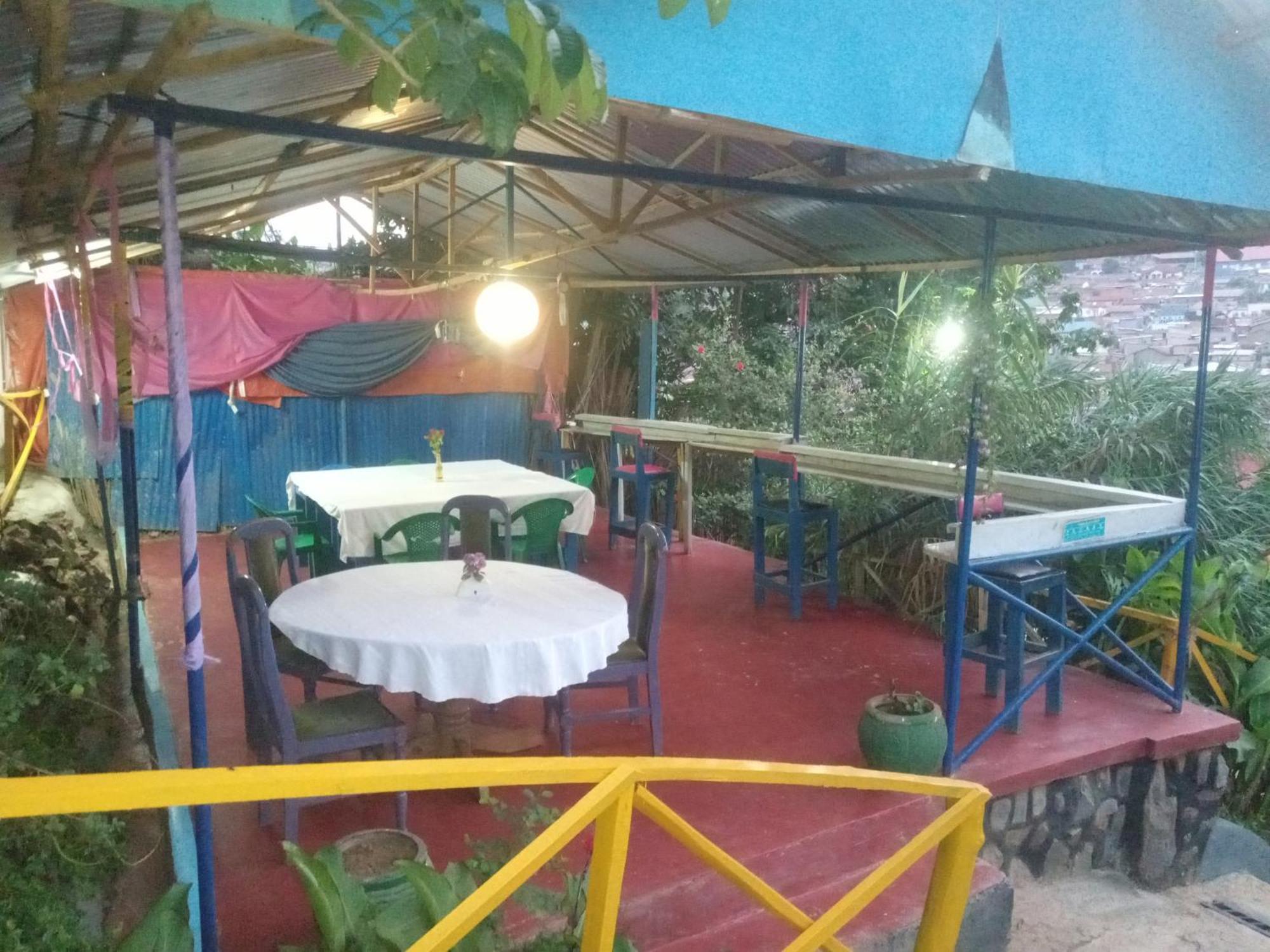 Colours Club And Spa Kigali Eksteriør bilde