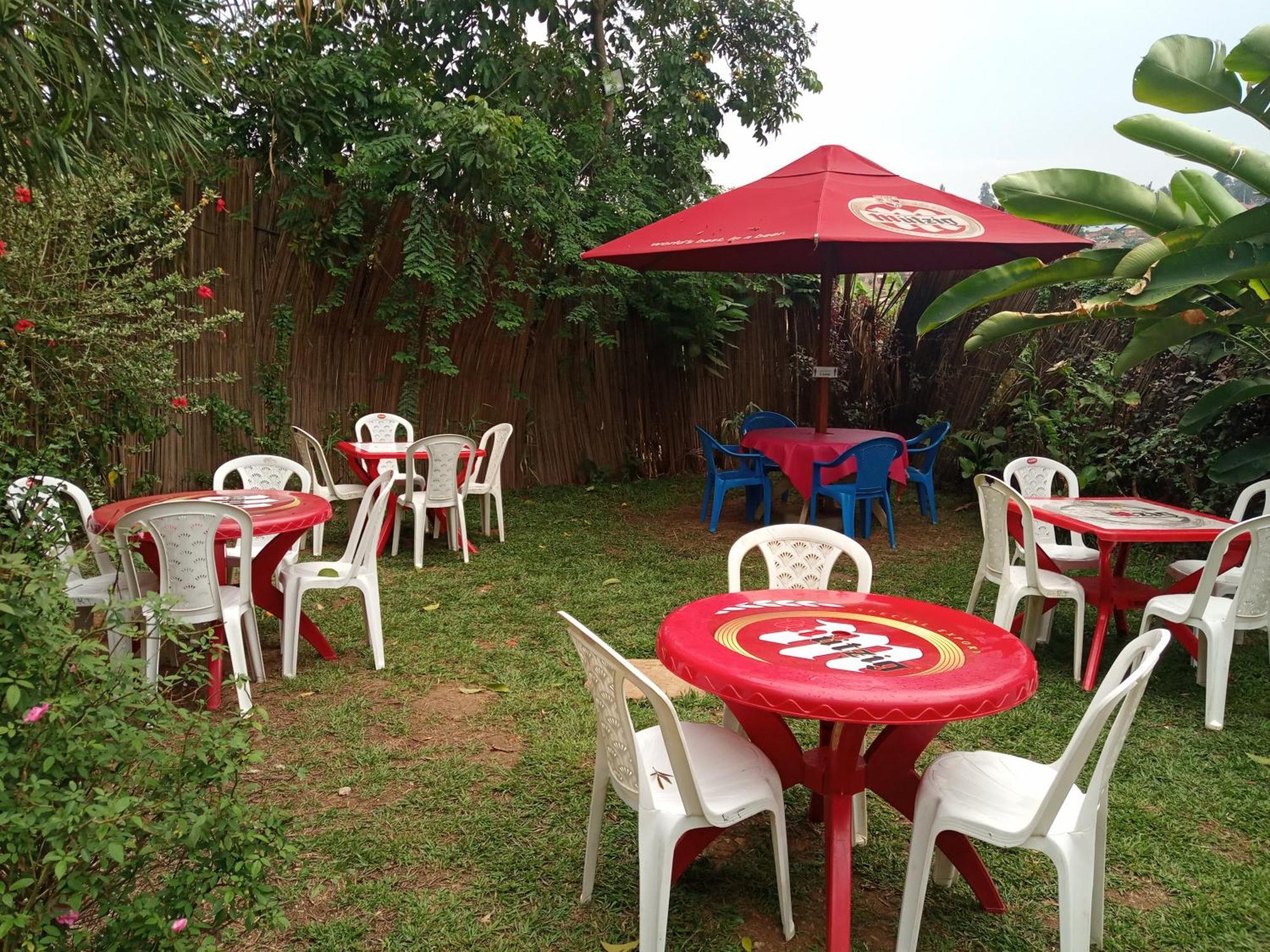 Colours Club And Spa Kigali Eksteriør bilde