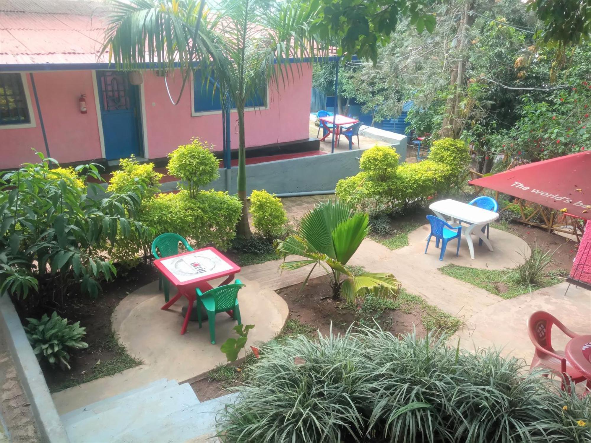 Colours Club And Spa Kigali Eksteriør bilde
