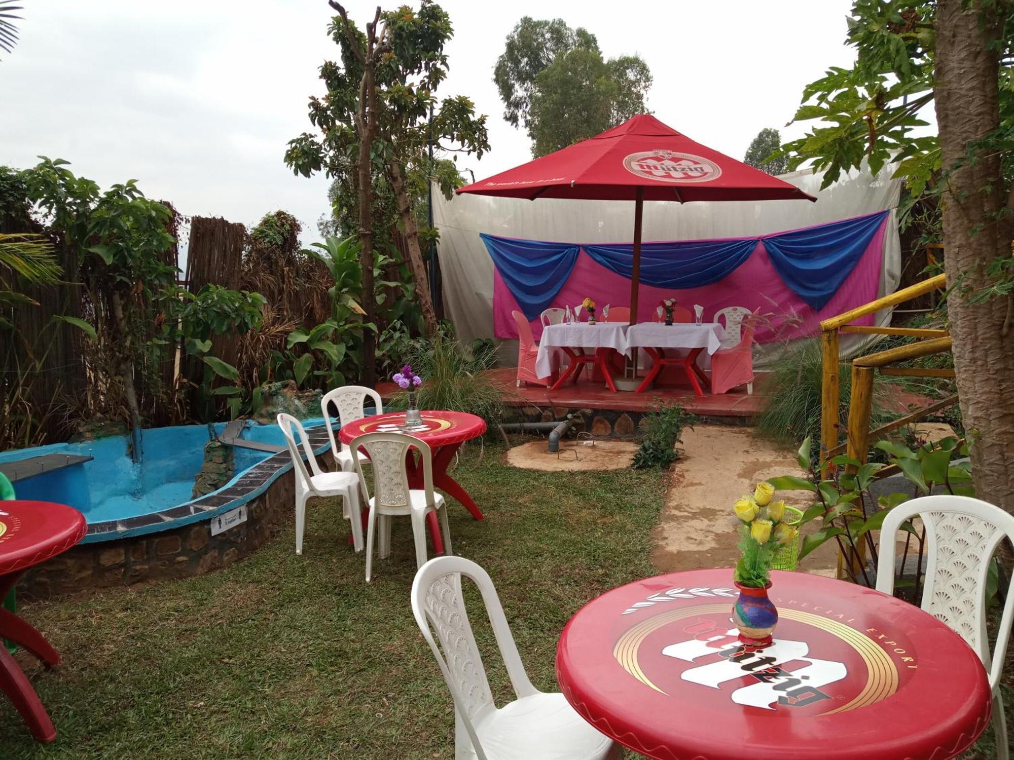 Colours Club And Spa Kigali Eksteriør bilde
