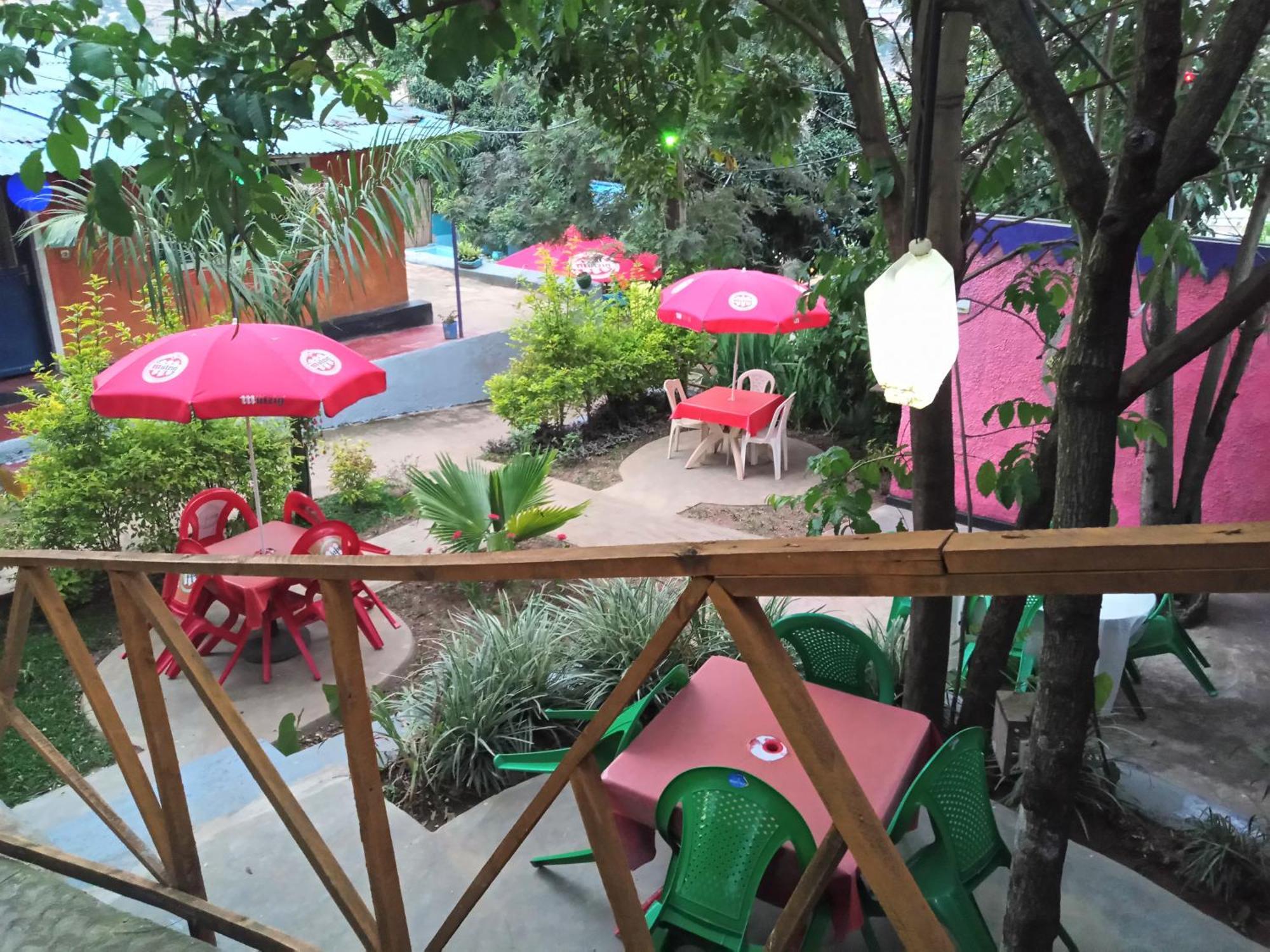 Colours Club And Spa Kigali Eksteriør bilde
